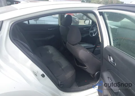 2019 Nissan Altima 2.5 S z USA, uszkodzony, nr VIN 1N4BL4BV3KC193770